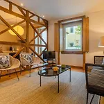 Bairro Alto Superior Two Bedroom By Les Deux Mariettes شقة