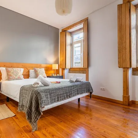 Bairro Alto Superior Two Bedroom By Les Deux Mariettes * 리스본
